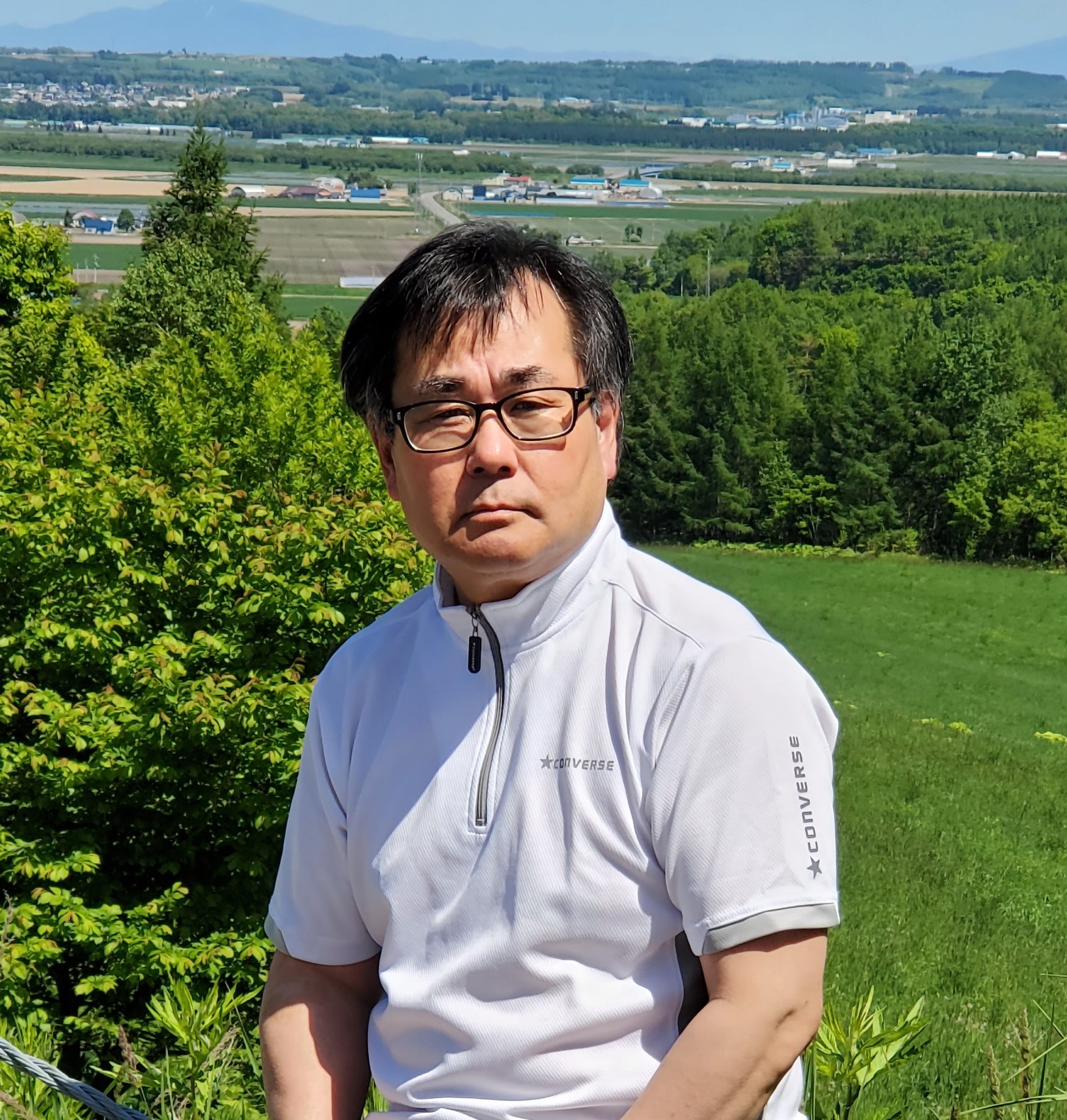 山下英二